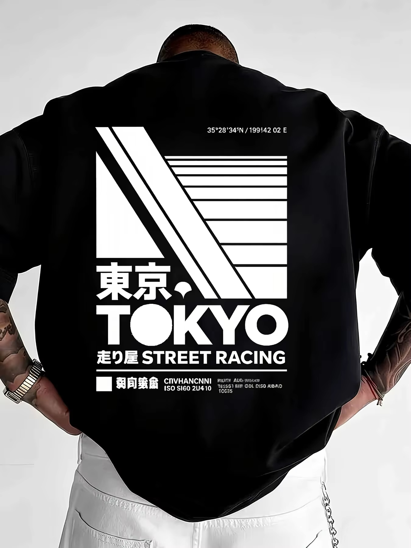 تي شيرت مطبوع بأسلوب شوارع طوك - مراجعة Street Fashion In Tokyo وسعره