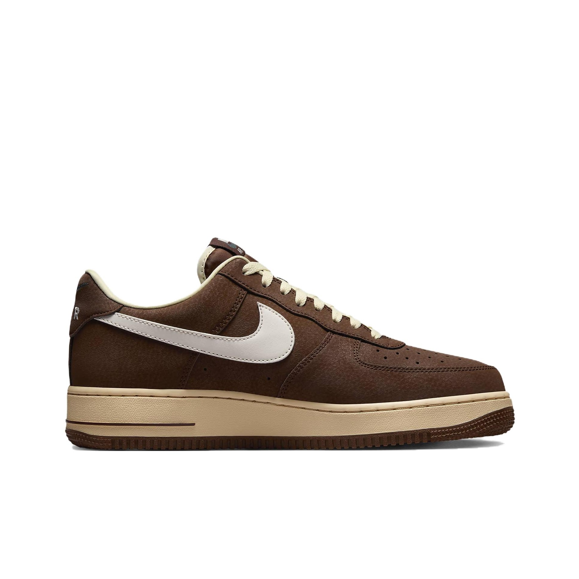 حذاء نايك إير فورس 1 '07 منخفض - مراجعة Nike Shoes Air Force 1 وسعره
