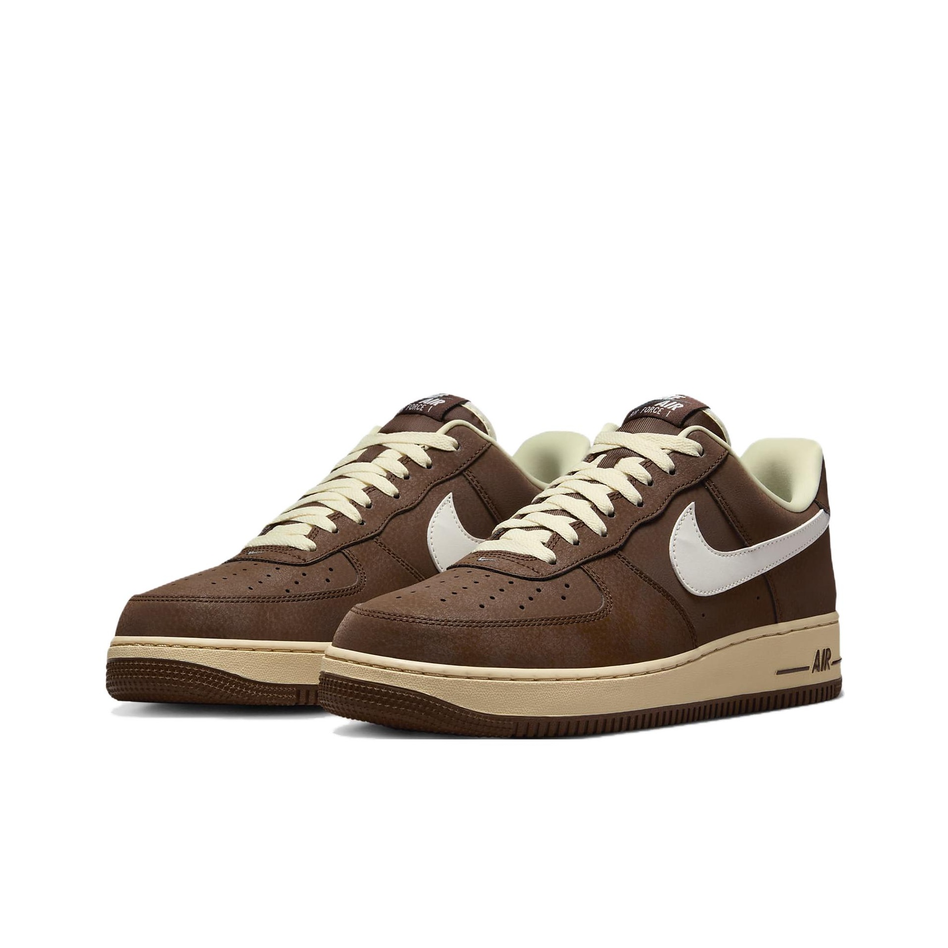 حذاء نايك إير فورس 1 '07 منخفض - مراجعة Nike Shoes Air Force 1 وسعره